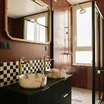 Louvre Apartment *