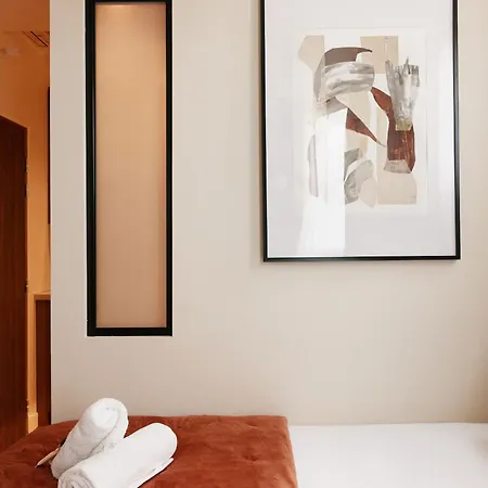 Apartment Louvre Paris